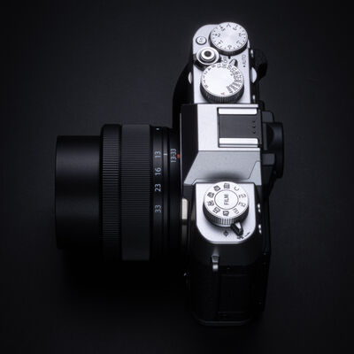 FUJIFILM X-T30 III Mirrorless Camera with 13-33mm f/3.5-6.3 Lens (Charcoal Silver)