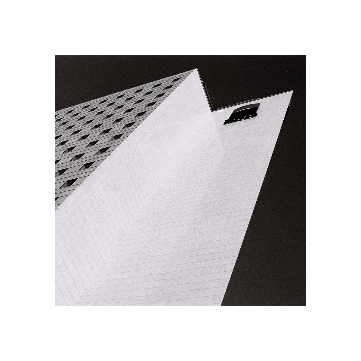 Kodak TMAX 400 ISO, B&W 4x5 Film, 10 exp