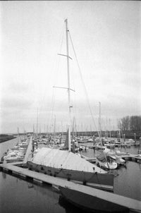 KONO! CINIS 400 ISO 35mm x 36 exp. Black and White Film