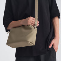 Urth Dolomite Cross-Body Camera Sling Bag 5L