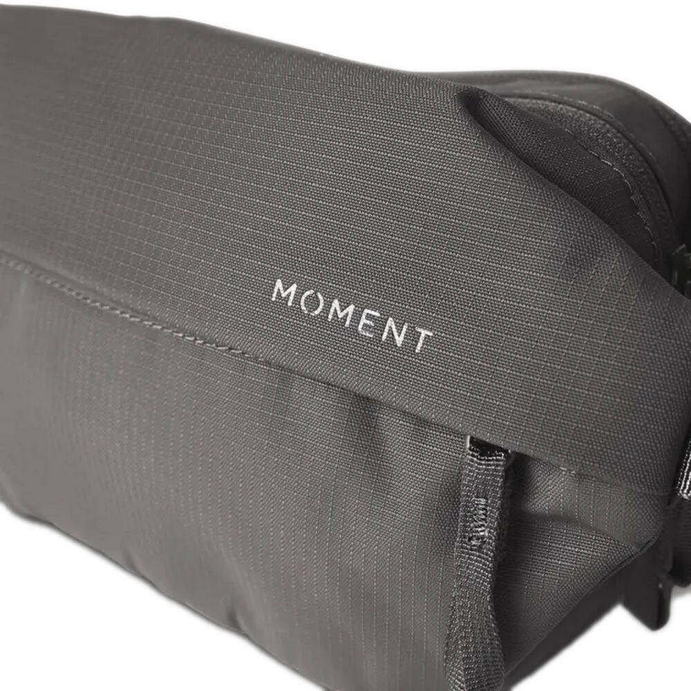 Moment Everything Sling 2L