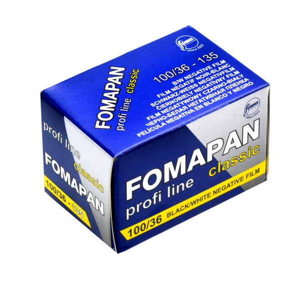 Fomapan 100 Classic Black and White Negative Film (35mm Roll Film, 36 Exposures)