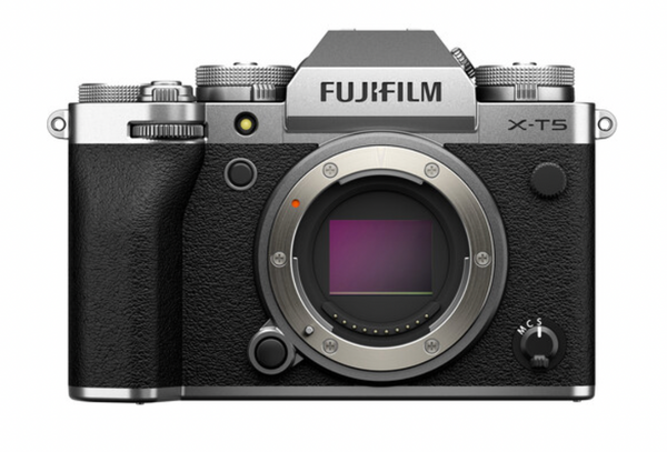 Fujifilm_X-T5_Silver